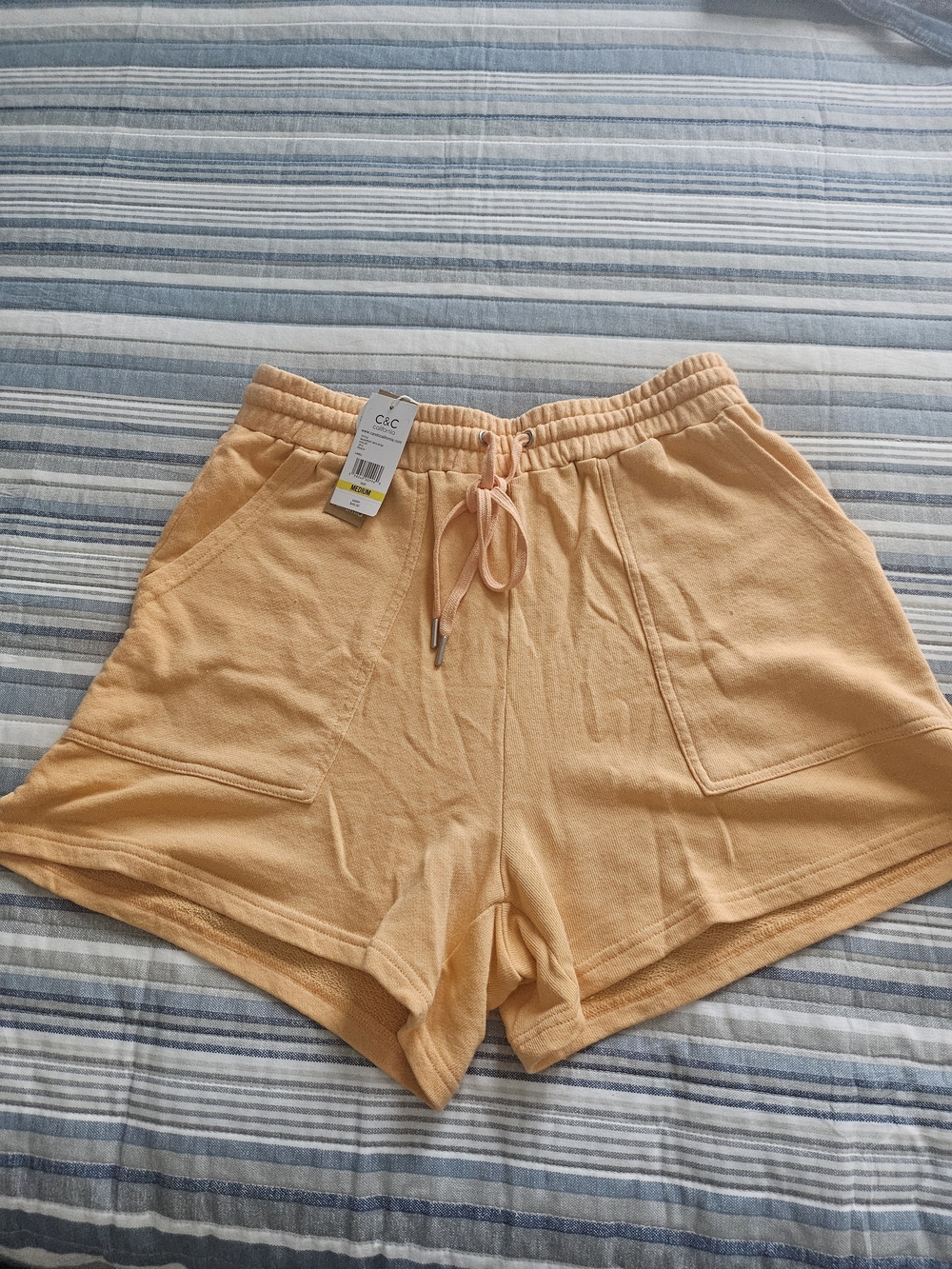 NWT C&C California Peach Terry Drawstring Shorts Size M